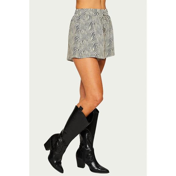 NEW PRETTY GARBAGE zebra-print textured high-waisted shorts in beige/black - Picture 2 of 2